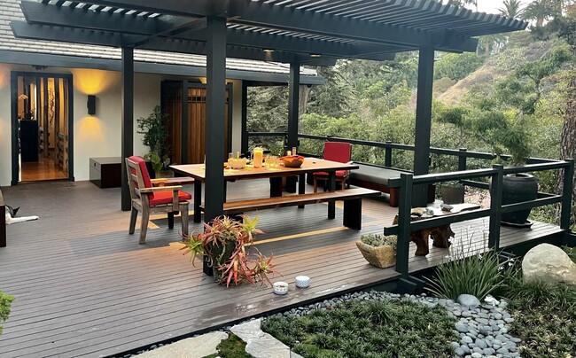 Photo - 2005 N Sycamore Ave