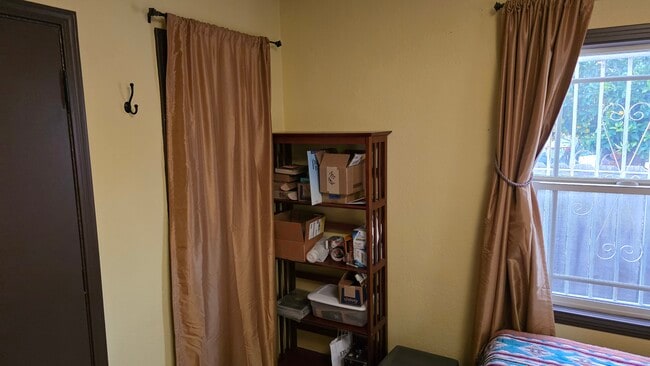 Primary Bedroom - 1415 W 49th St