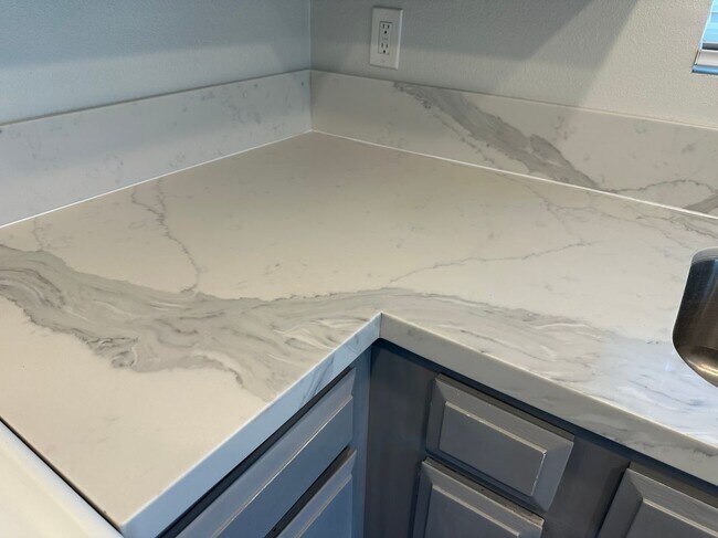 Photo - 5238 Hayter Ave