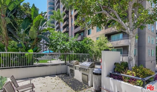 Photo - 600 W 9th St Unit 1505
