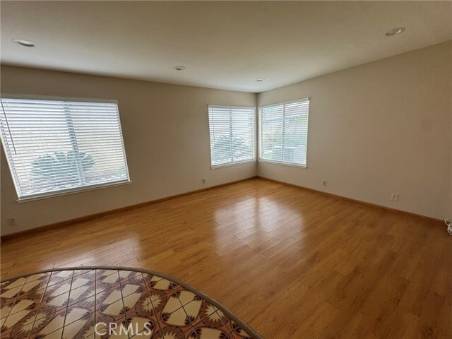 Photo - 2448 Flora St