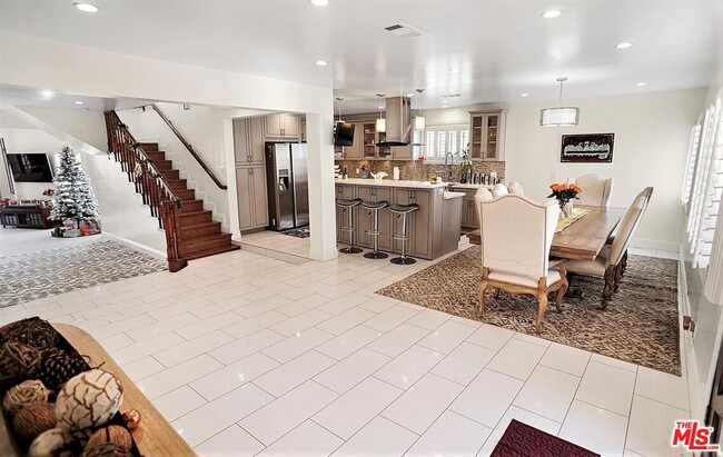 Photo - 3612 Tuller Ave