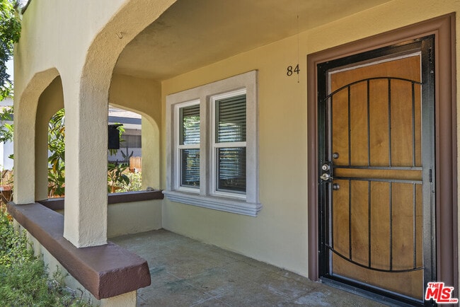 Photo - 84 N Grand Oaks Ave