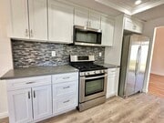 Photo - 45202 Pickford Ave