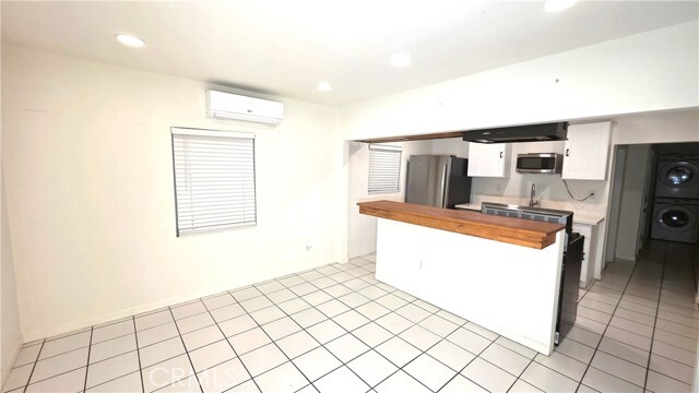 Photo - 2820 7th Ave