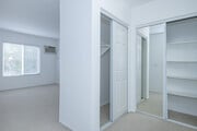 2BR, 2BA - 1725 Camino Palmero St, Los Angeles, CA 90046