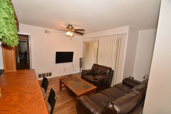 Photo - 6851 Alvarado Rd Unit 1