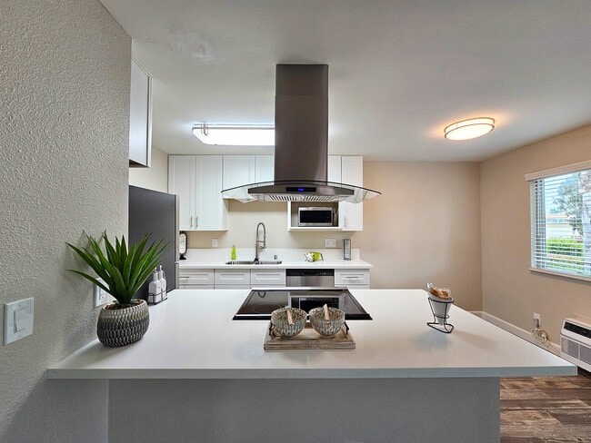 Photo - Parklane Apartments