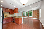 1BR, 1BA -650SF - 1236 N Flores St Apartments