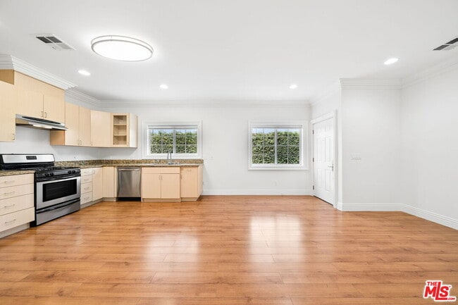 Photo - 14654 Gault St Unit 2