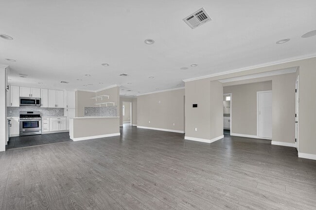 Photo - 7237 Tujunga Ave Unit 7237 Tujunga Ave