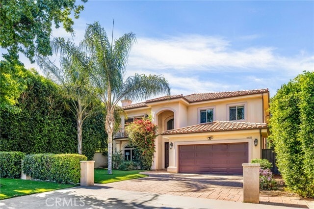 Photo - 16659 Addison St