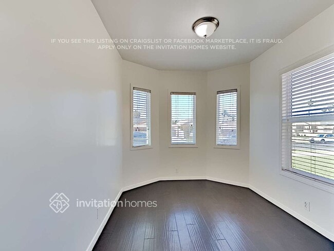 Photo - 1838 W 82nd St