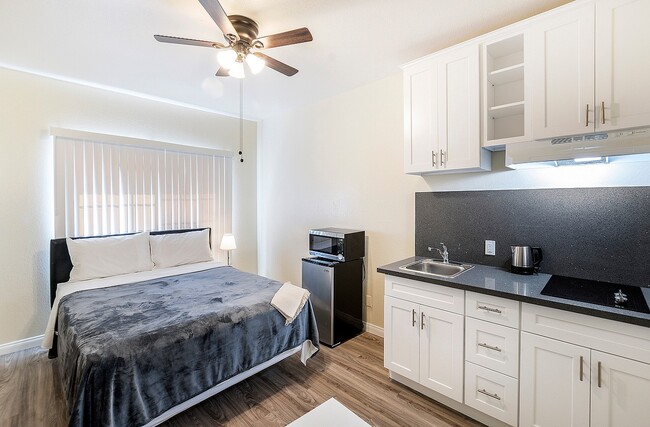 Photo - Soto Rose Apartments