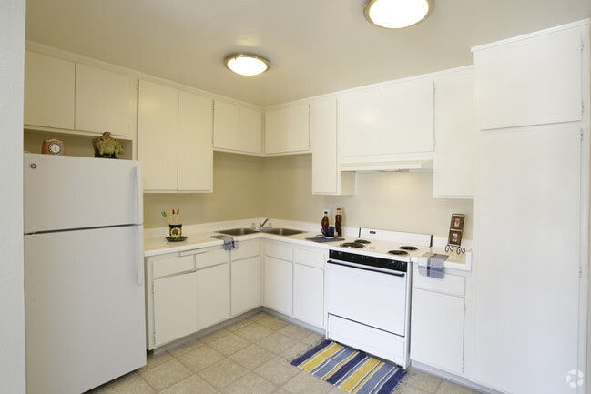 Interior Photo - The Village at La Mesa Rental
