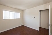 Photo - LOVELY 1BED Near Valley College! -- GREAT ... Apartments