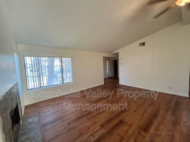 Photo - 40641 Schafer Pl