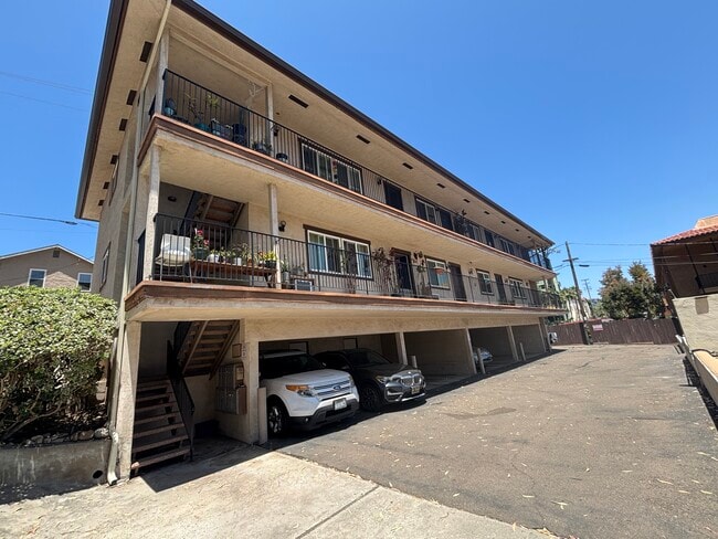Photo - 2040 Robinson Ave Condo Unit F