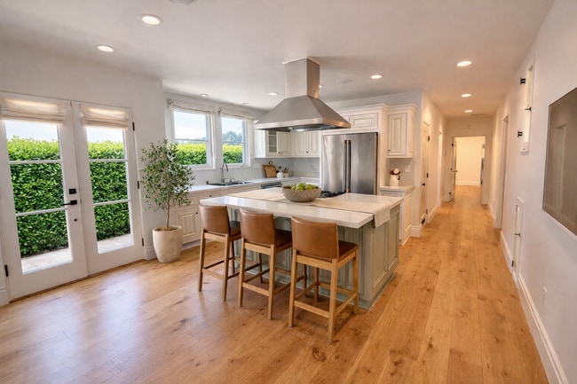 Photo - 6456 Hayes Dr