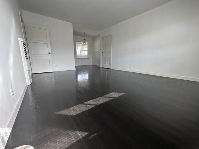 Photo - 2106 Delaware Ave