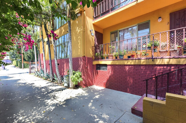 Photo - 4052 Chevy Chase Dr Unit 7