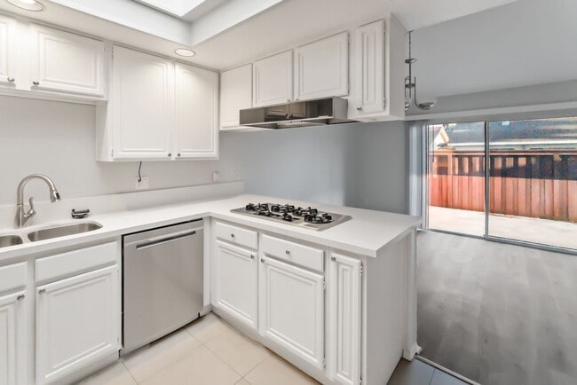 Charming 3 bedroom, 2 bathroom home in Hun... - Charming 3 bedroom, 2 bathroom home in Hun...