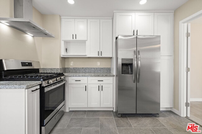 Photo - 717 W 75th St Condo Unit 717