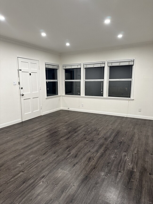 Photo - 2609 Euclid St Unit 2609-B