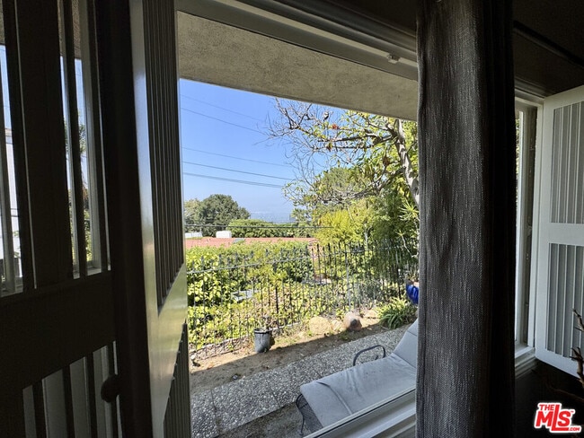 Photo - 7756 Torreyson Dr