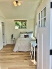 Super Comfortable Queen Bed and Desk - 3718 Revere Ave House
