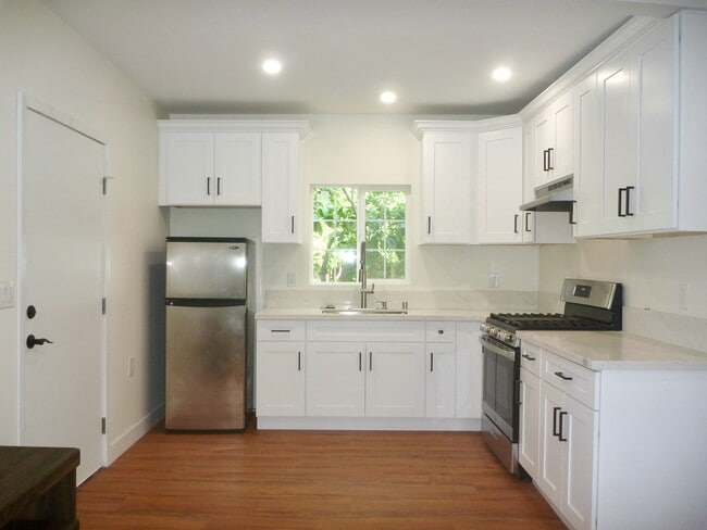 Photo - 1110 S Wooster St Unit 1110 Half