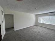 Living Room - 325 S Doheny Dr Apartments Unit 4