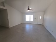 Photo - 4 bedroom!! Close to town, shopping and sc... House