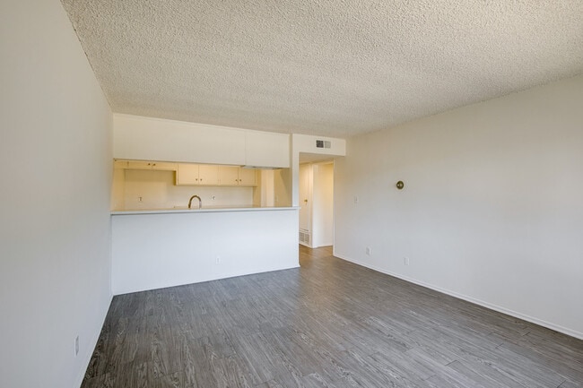 Photo - 17834 Burbank Blvd Unit 220