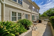 Photo - 2745 Montrose Ave