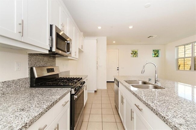 Photo - 27351 Bella Ln