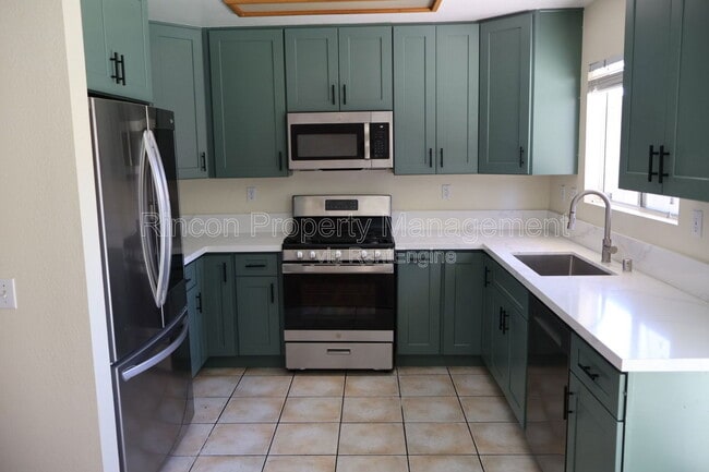 Photo - 225 Cinnamon Oak Ave