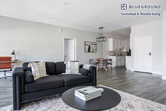 Photo - 1620 S Bentley Ave Unit FL3-ID1398