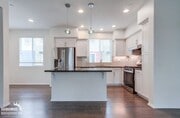 Photo - Stylish 3Bdm 4Ba Townhome in Escondido!