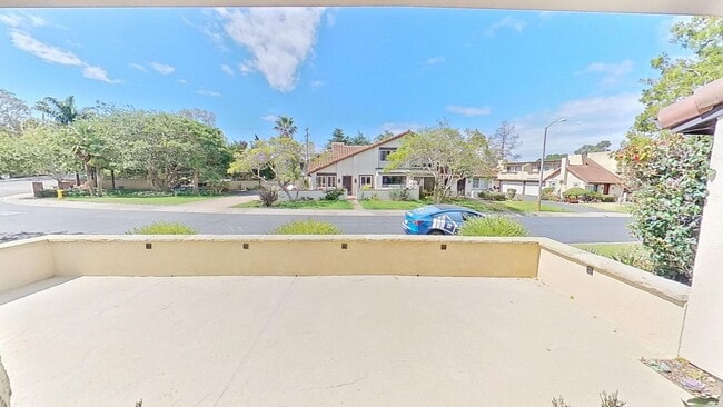 Photo - Spacious 3 bed / 2 bath in the More Mesa area