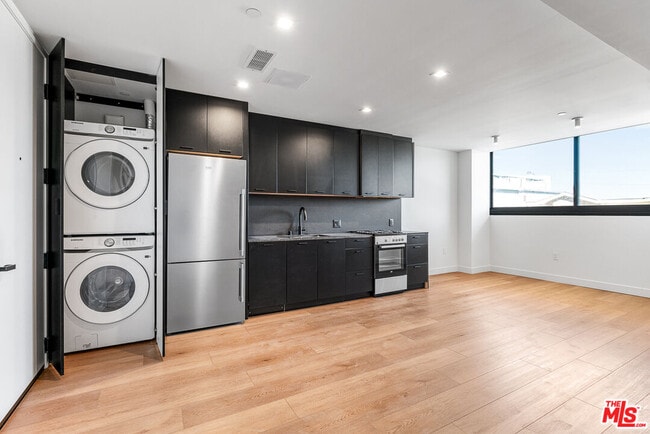 Photo - 3688 Overland Ave Unit 202