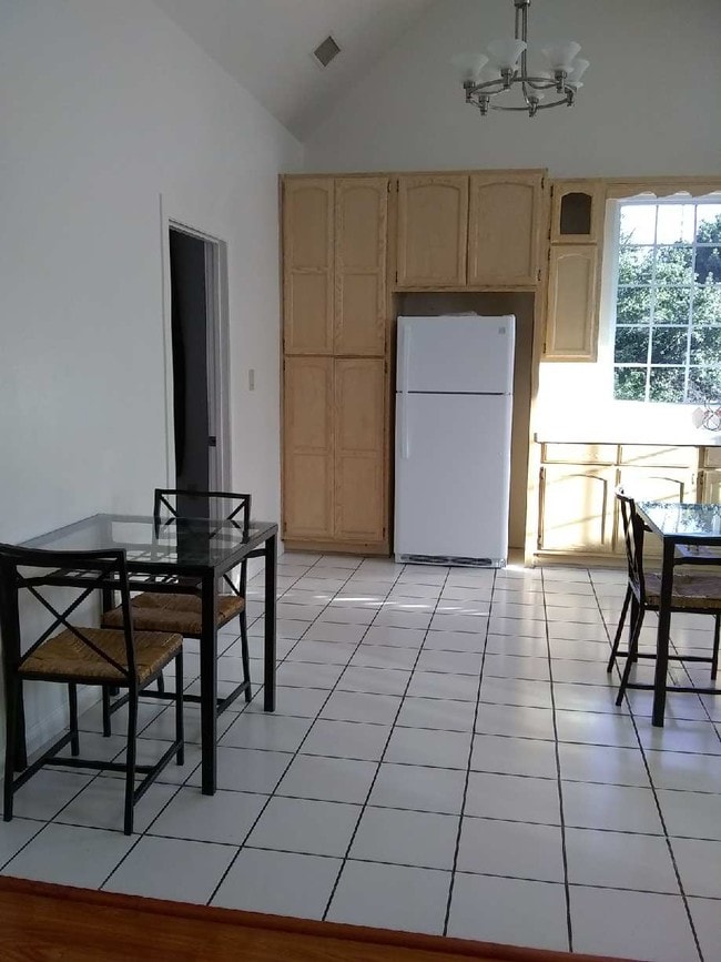 Photo - 2635 Dobinson St Unit 101