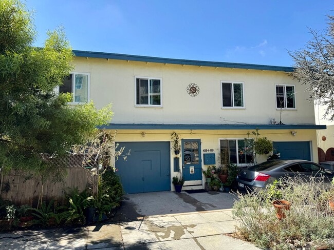 Building Photo - 4284 Third Ave Unit 4284 3rd Ave