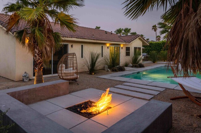 2355 W Nicola Rd - House for Rent - Palm Springs, CA