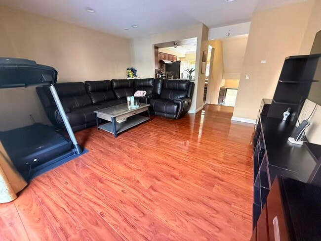 Photo - 104 N Wilson Ave