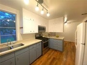 Photo - 17718 Erwin St