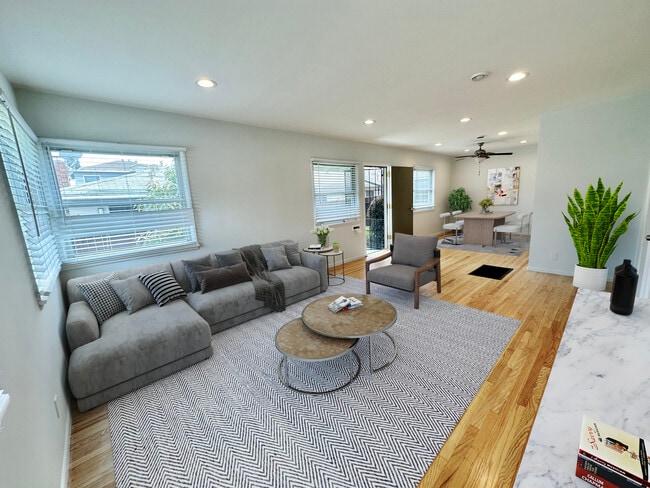 Photo - 8755 Reading Ave