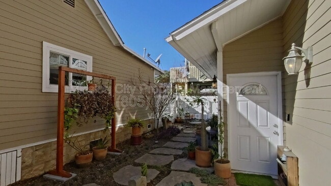 Photo - 628 Mulberry Ave