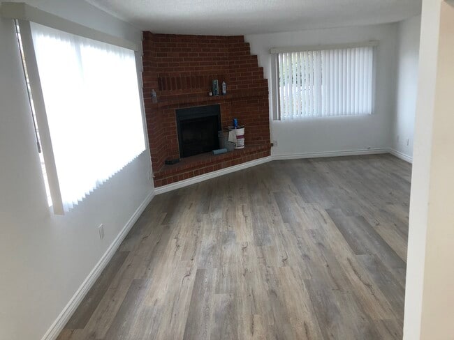 Building Photo - 4629 W 169th St