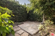 Photo - 8517 Pickford St